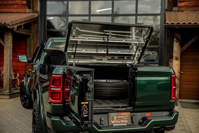 Dodge 1500 Ram Limited H/O Hurricane 540 PK Serrano Green Metallic BPM VRIJ Rambox, Massagestoelen, Harman/Kardon, Pasanger display, Head-Up .