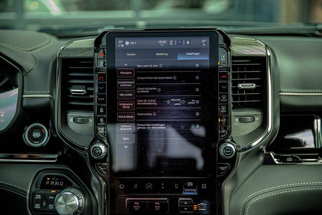 Dodge 1500 Ram Limited H/O Hurricane 540 PK Serrano Green Metallic BPM VRIJ Rambox, Massagestoelen, Harman/Kardon, Pasanger display, Head-Up .