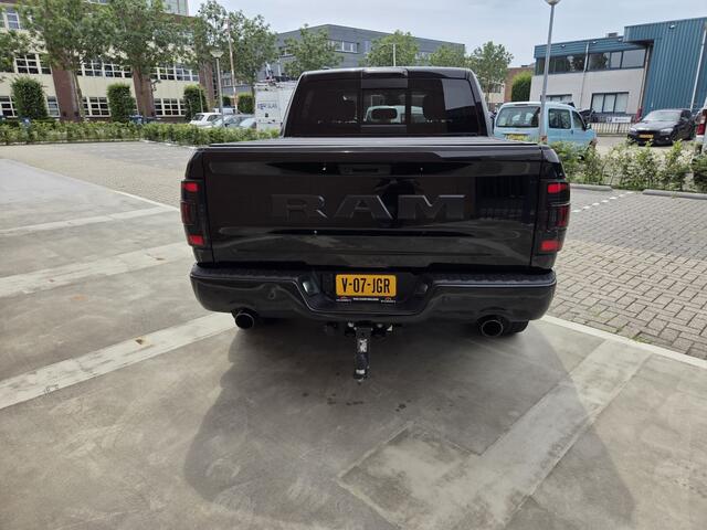 Dodge 1500 RAM 5.7 hemi 4x4 Crew Cab 5'7 bj 2024 LPG Nap