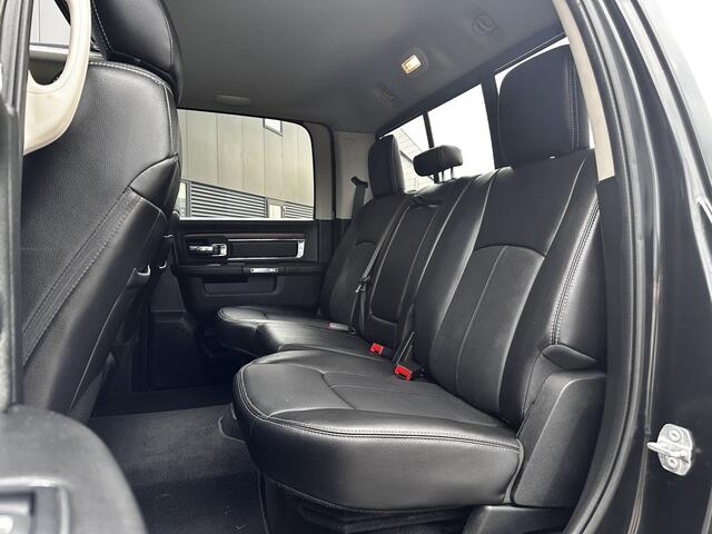 Dodge 1500 Ram 5.7 V8 4x4 Crew Cab 5'7 Laramie/ 3500KG Trekgewicht/ 402PK!/ Trekhaak/ Schuif-Kantel Dak/ Automaat/ Side-Steps/ Xenon/ Alpine-Audio/ LEDER/ Stoelverw+Verkoeling/ Stuurverw./ 20''LMV/ Camera/ Luchtvering/ Keyless/ Elek.Stoel.