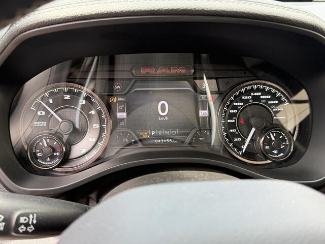 Dodge 1500 Ram 5.7 V8 4x4 Crew Cab Laramie G/T-Luchtvering-Pano-Keyless-H&K-LPG-Grootscherm-Laaddeksel