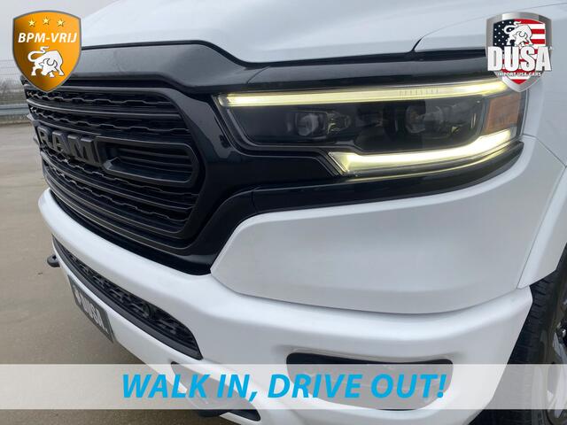 Dodge 1500 Ram | Limited | 5.7L HEMI | 4X4 Night Edition | Panoramadak | Luchtvering | BPM VRIJ Getoonde accessoires zijn verkrijgbaar tegen meerprijs