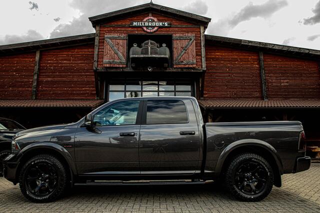 Dodge 1500 Ram classic 5.7 V8 Laramie zonder btw | !! Marge !! | luchtvering | 2500 km rijbereik | Stoel verkoeling |