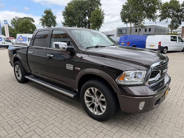 Dodge 1500 Ram 5.7 V8 4x4 Crew Cab 5'7 Longhorn Laramie / vaste prijs rijklaar ¤ 24.950 marge / euro 6 / lease vanaf ¤ 407 / luchtvering / bedslide / trekhaak 3500 kg / goed onderhouden !