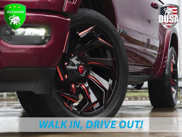 Dodge 1500 RAM | Limited | 5.7L HEMI | Crew cab 22inch Fuel offroads | Fender flares | Hardtop deksel | Night Edition