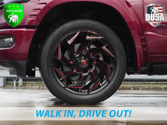 Dodge 1500 RAM | Limited | 5.7L HEMI | Crew cab 22inch Fuel offroads | Fender flares | Hardtop deksel | Night Edition