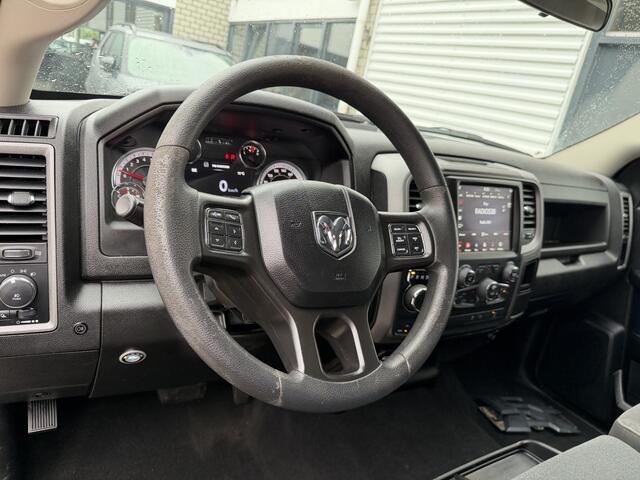 Dodge 1500 RAM CLASSIC 4x4 / Prins LPG / luchtvering achter / trekhaak 3500 kg / 5 persoons / lease vanaf € 619 / cruise en climate control / navigatie / vaste prijs rijklaar € 37.750 ex btw