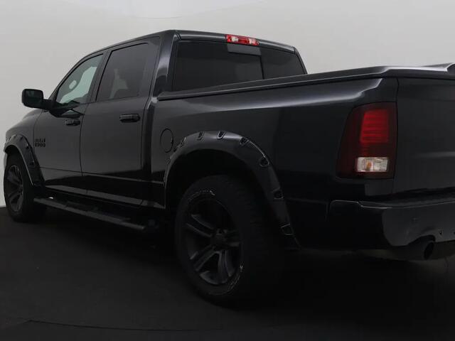 Dodge 1500 Ram 5.7 V8 4x4 Quad Cab 6'4 Sport 1500 5.7 HEMI V8 4x4 Quad Cab 6'4 Sport | LPG | Schuif/kanteldak | Winterpakket 06-2018 193.725 KM