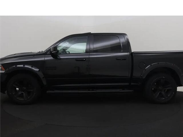 Dodge 1500 Ram 5.7 V8 4x4 Quad Cab 6'4 Sport 1500 5.7 HEMI V8 4x4 Quad Cab 6'4 Sport | LPG | Schuif/kanteldak | Winterpakket 06-2018 193.725 KM