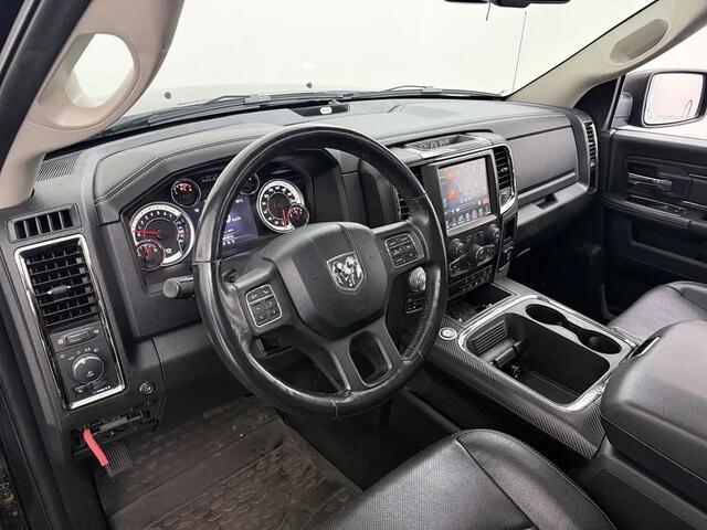 Dodge 1500 Ram 5.7 V8 4x4 Quad Cab 6'4 Sport 1500 5.7 HEMI V8 4x4 Quad Cab 6'4 Sport | LPG | Schuif/kanteldak | Winterpakket 06-2018 193.725 KM