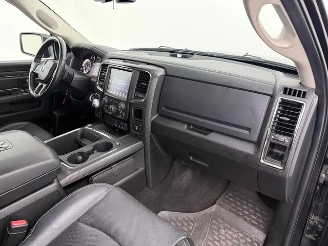 Dodge 1500 Ram 5.7 V8 4x4 Quad Cab 6'4 Sport 1500 5.7 HEMI V8 4x4 Quad Cab 6'4 Sport | LPG | Schuif/kanteldak | Winterpakket 06-2018 193.725 KM
