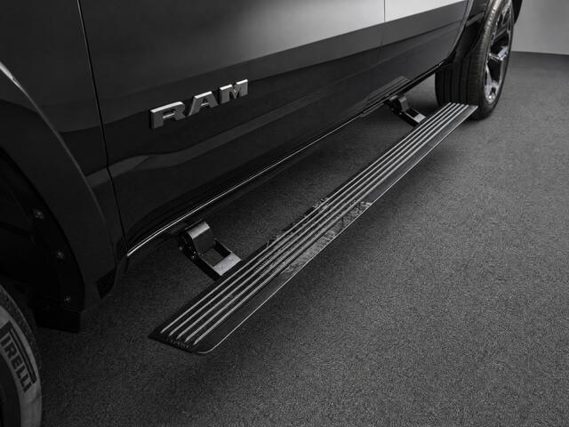 Dodge 1500 RAM Limited 5.7 V8 Hemi Geheel rijklaar geleverd incl. Garantie Luchtvering - Multi-tailgate - 300L Lpg
