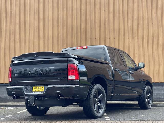 Dodge 1500 RAM CLASSIC 5.7 V8 CLASSIC NIGHT 4x4 | LPG | | 3500KG Trekken | Apple Carplay | Cruise Control | Achteruitrij Camera | 20'' Lichtmetaal |