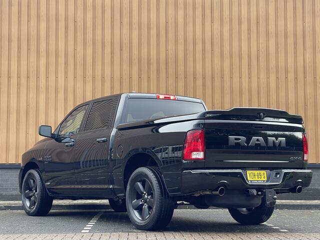 Dodge 1500 RAM CLASSIC 5.7 V8 CLASSIC NIGHT 4x4 | LPG | | 3500KG Trekken | Apple Carplay | Cruise Control | Achteruitrij Camera | 20'' Lichtmetaal |