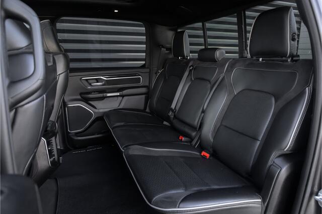 Dodge 1500 Ram 5.7 V8 4x4 Crew Cab Laramie Pano - Harman Kardon - Trekhaak