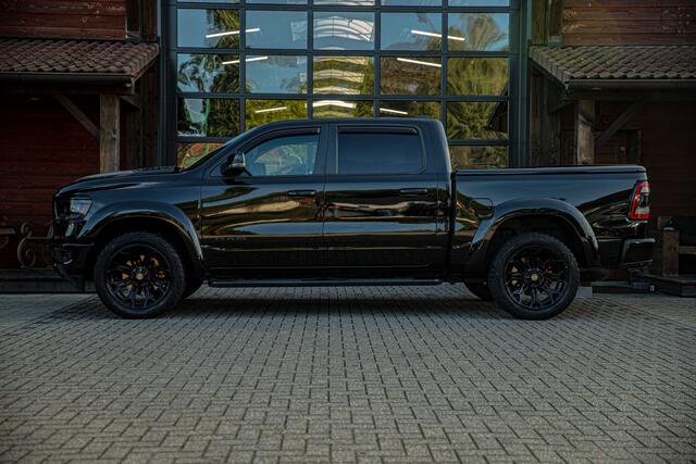 Dodge 1500 Ram 5.7 V8 4x4 Crew Cab Laramie !!! 1e eigenaar !!! Wide Body