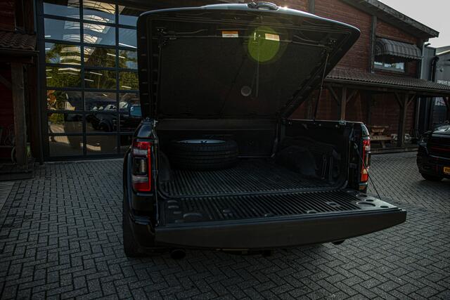 Dodge 1500 Ram 5.7 V8 4x4 Crew Cab Laramie !!! 1e eigenaar !!! Wide Body