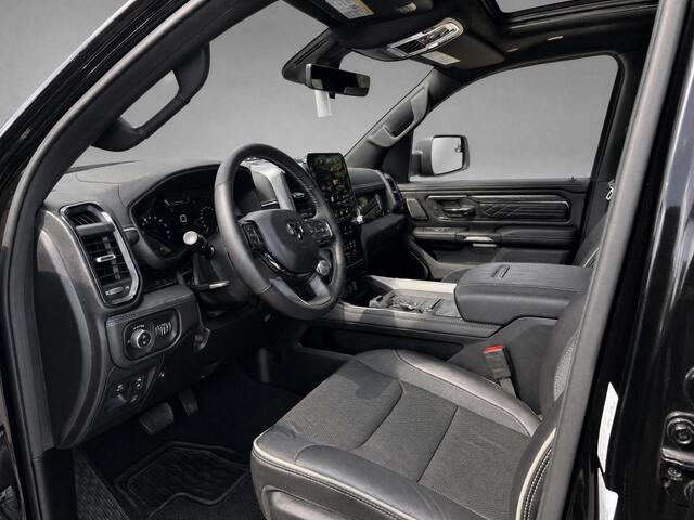 Dodge 1500 RAM LIMITED CREW CAB LIMITED NIGHT ED. | GEEN BPM! | LPG | BOMVOL! |