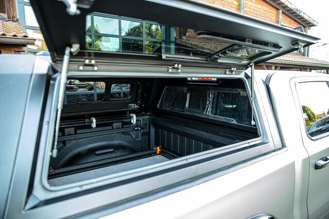 Dodge 1500 Ram 5.7 V8 4x4 Crew Cab Laramie