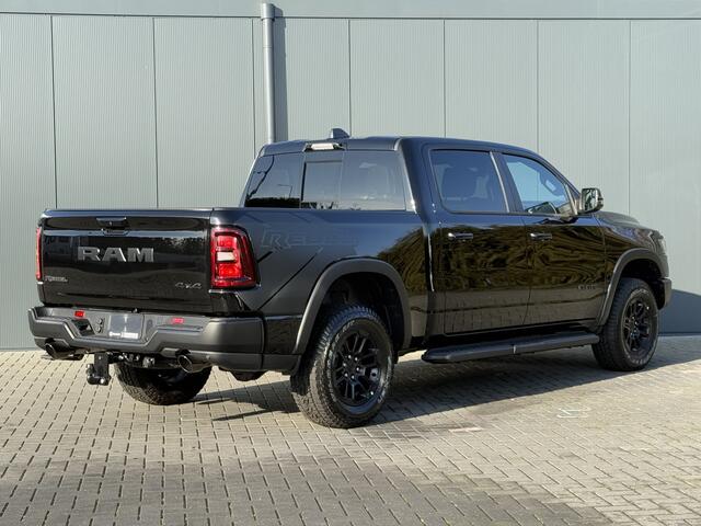 Dodge 1500 Ram 3.0 420 PK REBEL PREMIUM / LUCHTVERING / 2025 MODEL / INCL PRINS LPG! / PANO / 360 CAMERA / TREKHAAK / 3500 KG AHG / NIGHT EDITION – foto 3