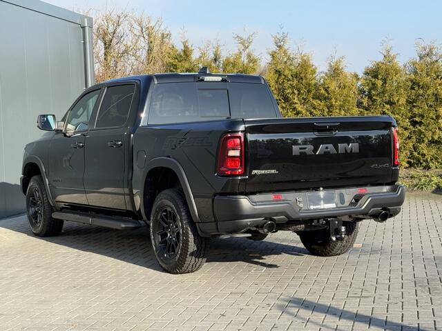 Dodge 1500 Ram 3.0 420 PK REBEL PREMIUM / LUCHTVERING / 2025 MODEL / INCL PRINS LPG! / PANO / 360 CAMERA / TREKHAAK / 3500 KG AHG / NIGHT EDITION – foto 5