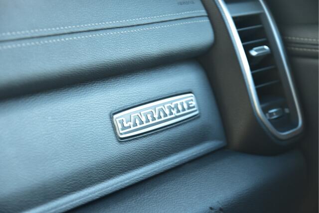 Dodge 1500 Ram 5.7 Hemi Crew Cab Laramie – foto 10