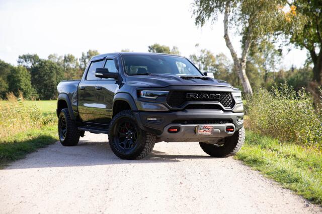 Dodge 1500 Ram 6.2 V8 4x4 Crew Cab TRX – foto 2