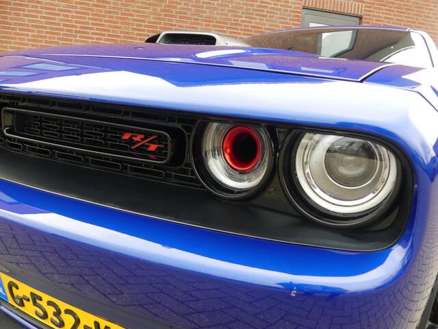Dodge CHALLENGER 6.4 V8 SCATPACK SHAKER | HANDGESCHAKELD