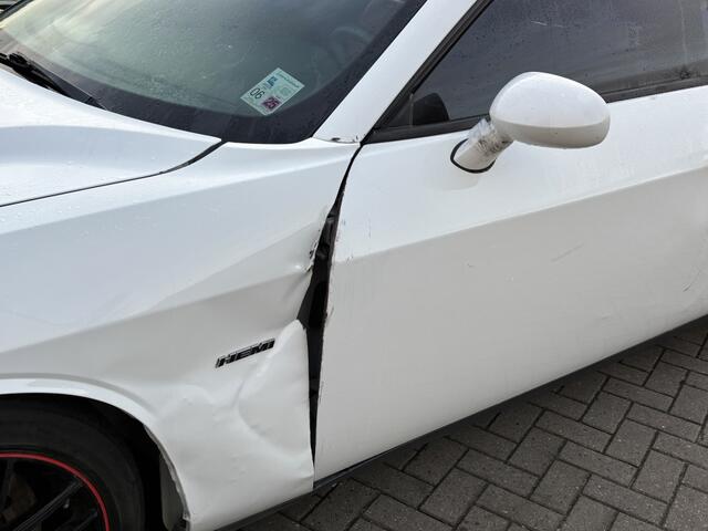 Dodge CHALLENGER 5.7 V8 Hemi 2016 LEES BESCHRIJVING