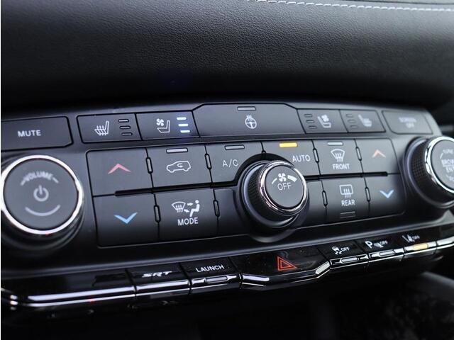 Dodge DURANGO 392 SRT AWD 6,4 | Geel kenteken | 481 PK | Adaptive cruise control