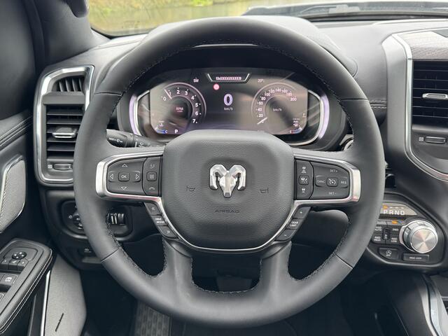 Dodge RAM PICKUP Laramie Night Premium | Pano | H&K | 22" | Spatbordverbreders