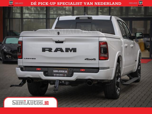 Dodge RAM PICKUP Limited Night | 5.7 V8 Hemi Full Option | Comfortabele Dubbele Cabine met Royale 5 Zitplaatsen | De Meest Luxe en Volle Pick-Up in zijn Klasse | BPM vrij | Nu Leverbaar uit Voorraad | Voorraad Nr v45lpr