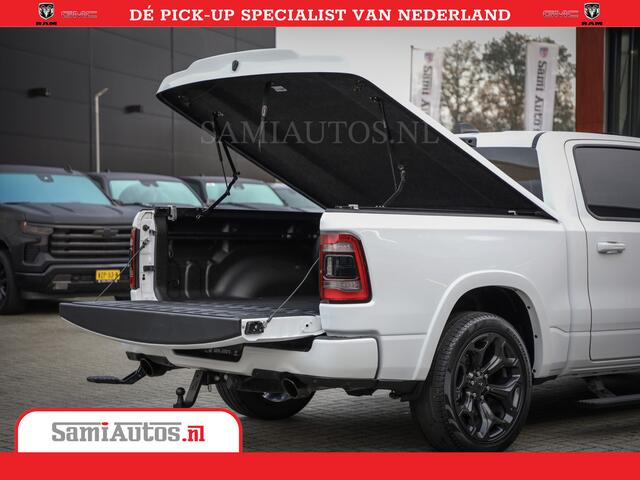 Dodge RAM PICKUP Limited Night | 5.7 V8 Hemi Full Option | Comfortabele Dubbele Cabine met Royale 5 Zitplaatsen | De Meest Luxe en Volle Pick-Up in zijn Klasse | BPM vrij | Nu Leverbaar uit Voorraad | Voorraad Nr v45lpr
