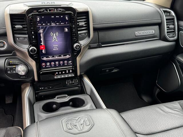 Dodge RAM PICKUP 5.7 V8 4x4 Laramie Lucht , Pano , 12 inch , 360CAM