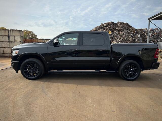 Dodge RAM PICKUP RAM 1500 LAREMIE 5.7 V8 l FULL BLACK l LUCHTVER l NAP l 360CAM l STOEL/STUURVER