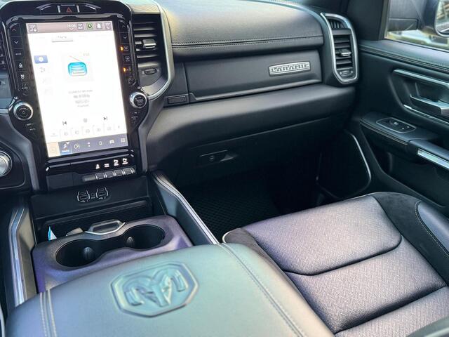 Dodge RAM PICKUP BJ2024 5.7 V8 4x4 Laramie Night 22inch / PANO / LPG / NL-AUTO