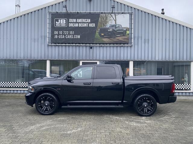 Dodge RAM PICKUP 5.7 V8 4x4 BLACK EDITION N.a.p.