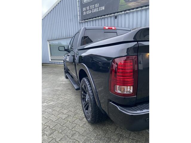 Dodge RAM PICKUP 5.7 V8 4x4 BLACK EDITION N.a.p.