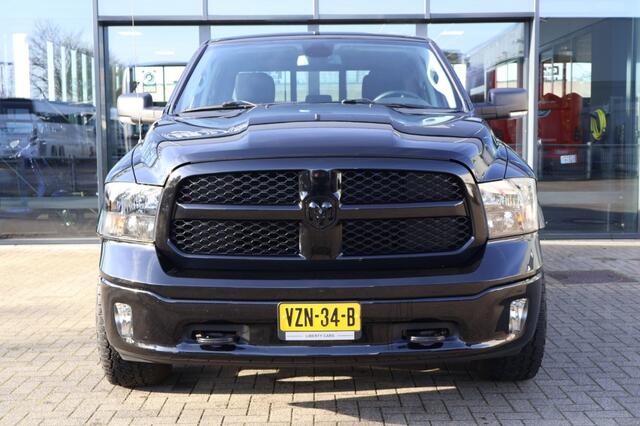 Dodge RAM PICKUP 1500 SLT NIGHT Classic 5.7i V8 HEMI 4x4 Aut. LPG / Leder