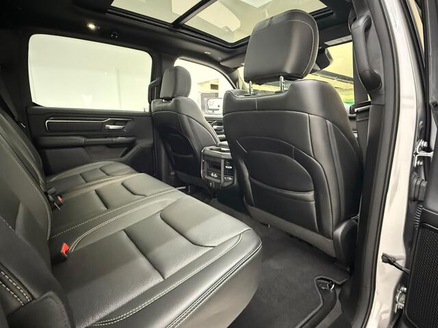 Dodge RAM PICKUP 5.7 V8 4x4 Crew Cab Sport Widebody Backflip BPM-vrij Panodak