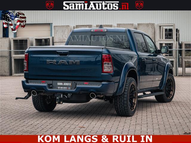 Dodge RAM PICKUP SPORT | 5.7 V8 4x4 HEMI | PANORAMA DAK | GROOTSCHERM 12 INCH | LPG | Patriot Blue CREW CAB | DUBBELE CABINE | 5 PERSOONS | DC | VOORRAAD NR 2555 - 3325 | De specialist in Amerikaanse pick-ups in Nederland en Europa.