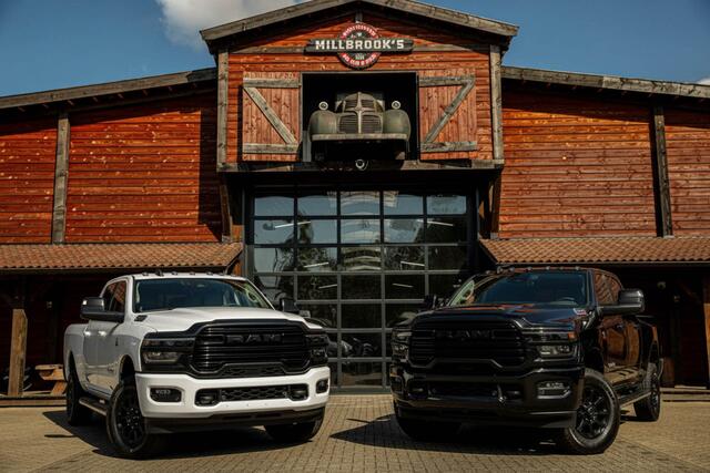 Dodge RAM PICKUP laramie 6.7L Cummins black edition Dodge RAM 2500 laramie 6.7L Cummins Garantie 4 jaar tot 200.000 km .
