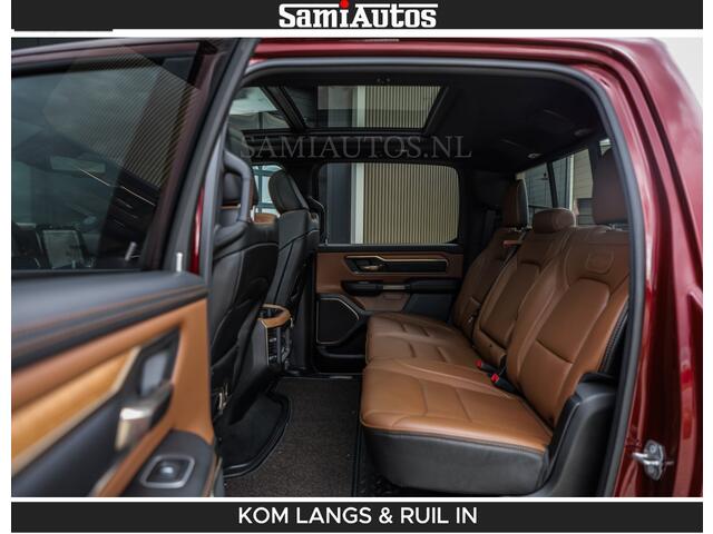 Dodge RAM PICKUP LONGHORN | WIDE BODY | 5.7 V8 | BREDE WIELEN | BOM VOL | HUD | BRUIN LEDER | LUCHTVERING | PANODAK | RONDOM CAMERA | OPEN UITLAAT KLEP | ALARM | DUBBELE CABINE | 5 PERSOONS | CREW CAB DC | SPECIAL ONE | DEALER ONDERHOUDEN | Eerste eigenaar |