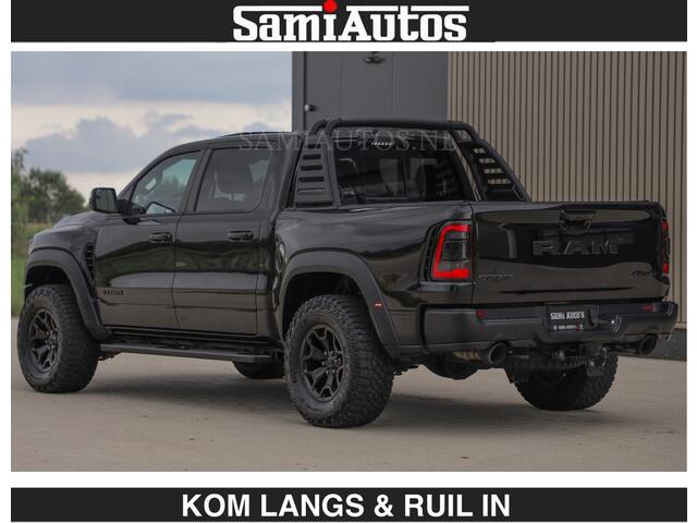 Dodge RAM PICKUP TRX BLACK OPS HELLCAT | 6.2 V8 712PK SUPERCHARGER | RODE STIKSELS | FULLY LOADED | RAMBAR | CARBON | BLACK ON BLACK | CREW CAB | DUBBELE CABINE | 5 PERSOONS | De specialist in Amerikaanse pick-ups in Nederland en Europa. Voorraad 2661 - 5444