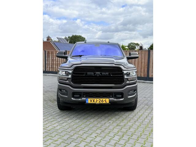 Dodge RAM PICKUP LARAMIE 6.4HEMI V8 LPG LUCHTVERING NIGHT