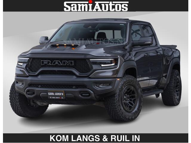 Dodge RAM PICKUP TRX HELLCAT 712 PK 6.2 V8 SUPERCHARGER | BLACK EDITION | BOM VOL | GRANITE MET ZWART LEDER RODE STIKSELS | CREW CAB DUBBELE CABINE DC | 5 PERSOONS GRIJS KENTEKEN |