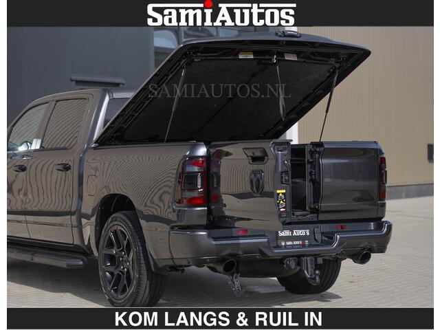 Dodge RAM PICKUP SPORT | MEEST VOLLE RAM | 5.7 V8 HEMI | LUCHTVERING | HUD | MWK | PANO | VOL DIGI SCHERMEN | NIGHT EDITION | DUBBELE CABINE | 5 PERSOONS | DC | CREW CAB | TOP STAAT | KLEUR: GRANITE NIGHT EDITION GEWELDIGE KLEUR |