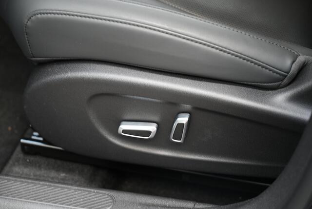 Dongfeng Box Launch Edition | 360° Camera | Adaptieve Cruise Control | Elektrisch Verstelbare Bestuurdersstoel + Geheugen | Stoelverwarming Bestuurder | Stoelventilatie Bestuurder | Apple Carplay | Android Auto | Sfeerverlichting | Elektrisch Inklapbare Buitenspiegels