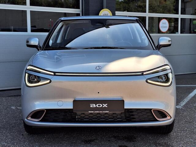 Dongfeng Box Premium Edition 42 kWh | Adaptieve Cruise Control | Elektrisch Verstelbare Bestuurdersstoel + Geheugen | Stoelverwarming Bestuurder | Stoelventilatie Bestuurder | Apple Carplay | Android Auto | Sfeerverlichting | Elektrisch Inklapbare Buitenspiegels