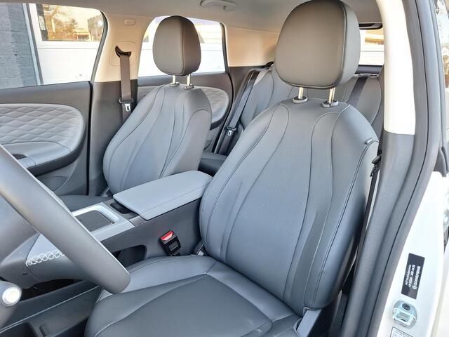Dongfeng Box Premium Edition 42 kWh | Adaptieve Cruise Control | Elektrisch Verstelbare Bestuurdersstoel + Geheugen | Stoelverwarming Bestuurder | Stoelventilatie Bestuurder | Apple Carplay | Android Auto | Sfeerverlichting | Elektrisch Inklapbare Buitenspiegels
